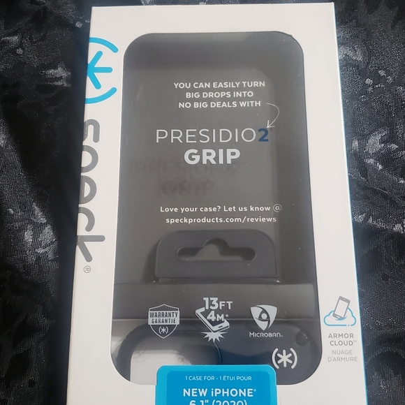 Speck Presidio2  Grip iPHONE 6.1" (2020) NIB - Picture 9 of 10